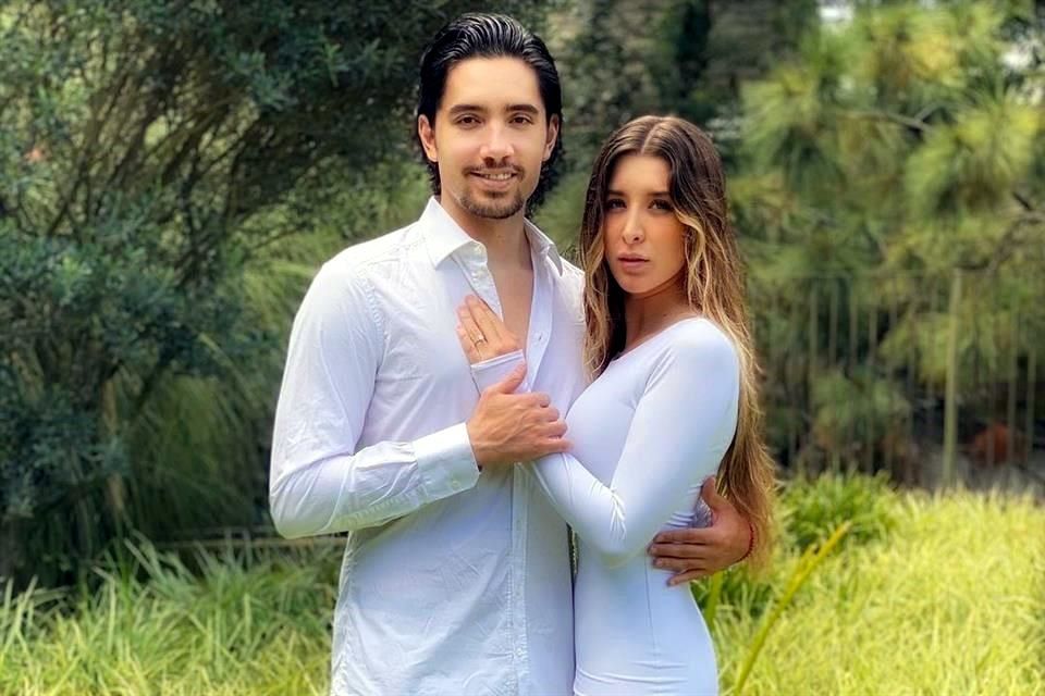 Dulce María y Paco Álvarez